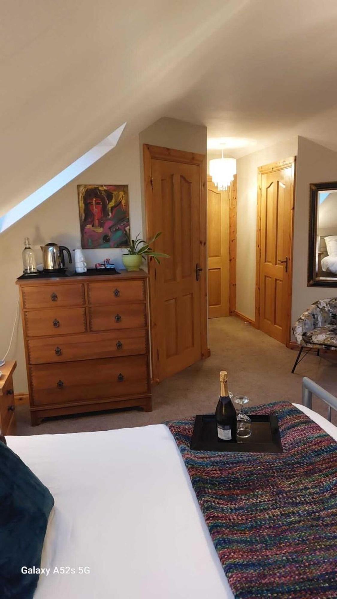 Dunhill Cottage B&B Hillsborough Pokój zdjęcie